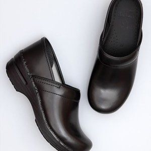 Dansko Black Pro Leather Women's Clog | Size 40
